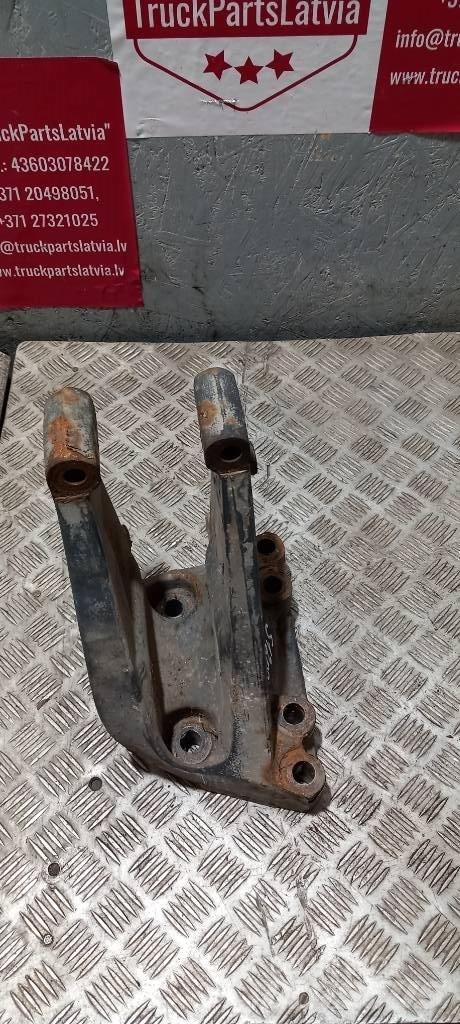 Scania 94 D Važiuoklė ir suspensija