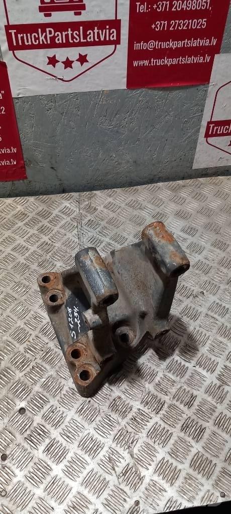 Scania 94 D Važiuoklė ir suspensija