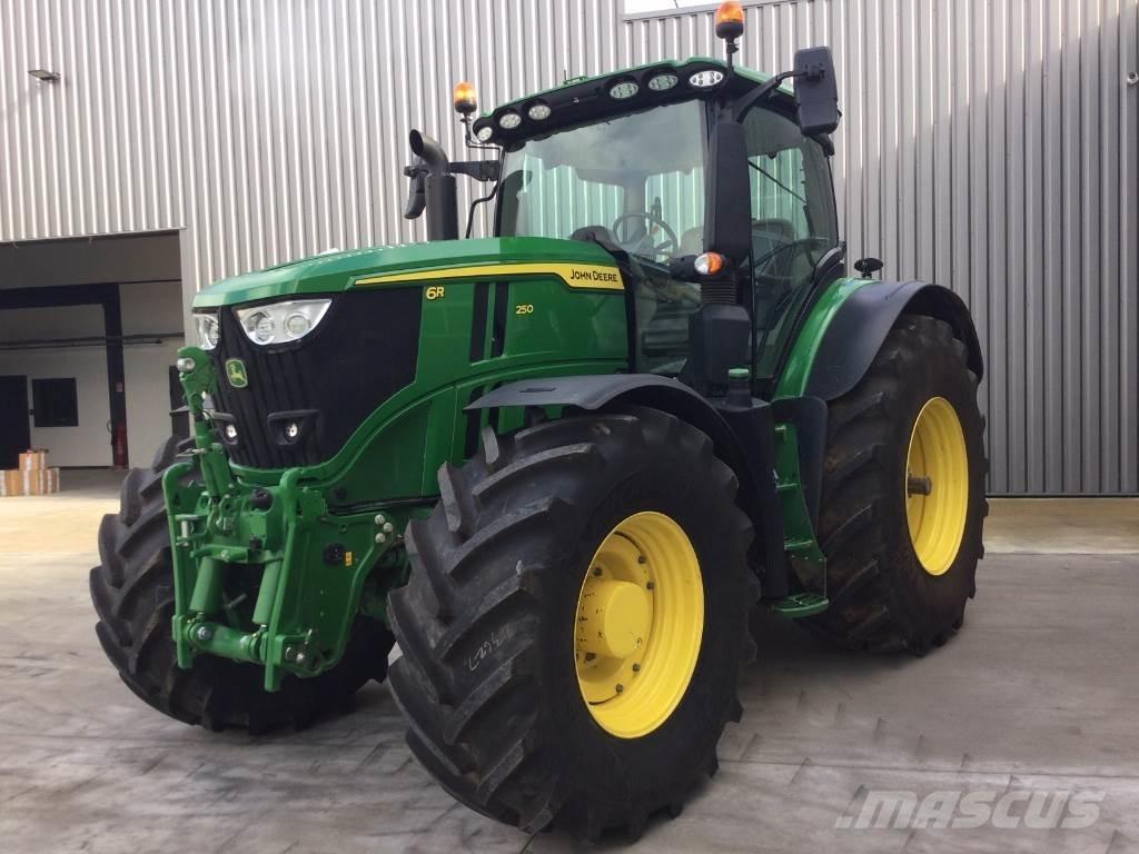 John Deere 6R250 Traktoriai