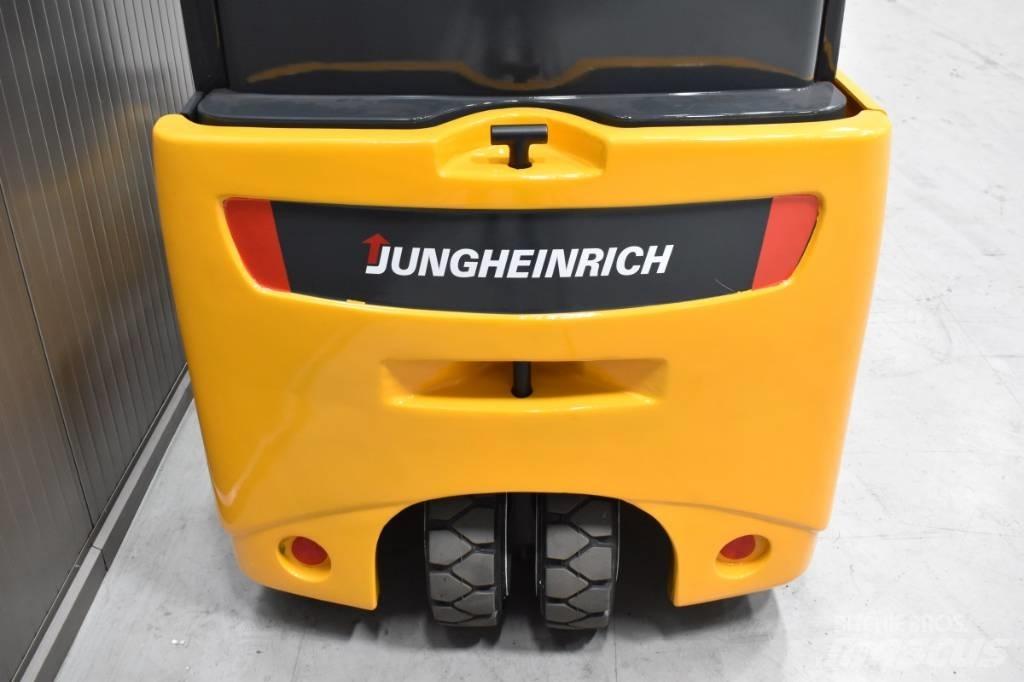 Jungheinrich EFG 220 Elektriniai šakiniai krautuvai