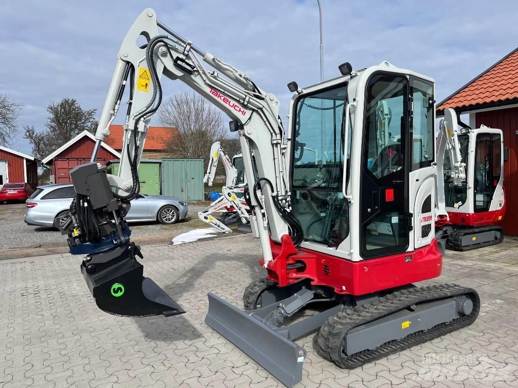 Takeuchi TB325R Mini ekskavatoriai < 7 t