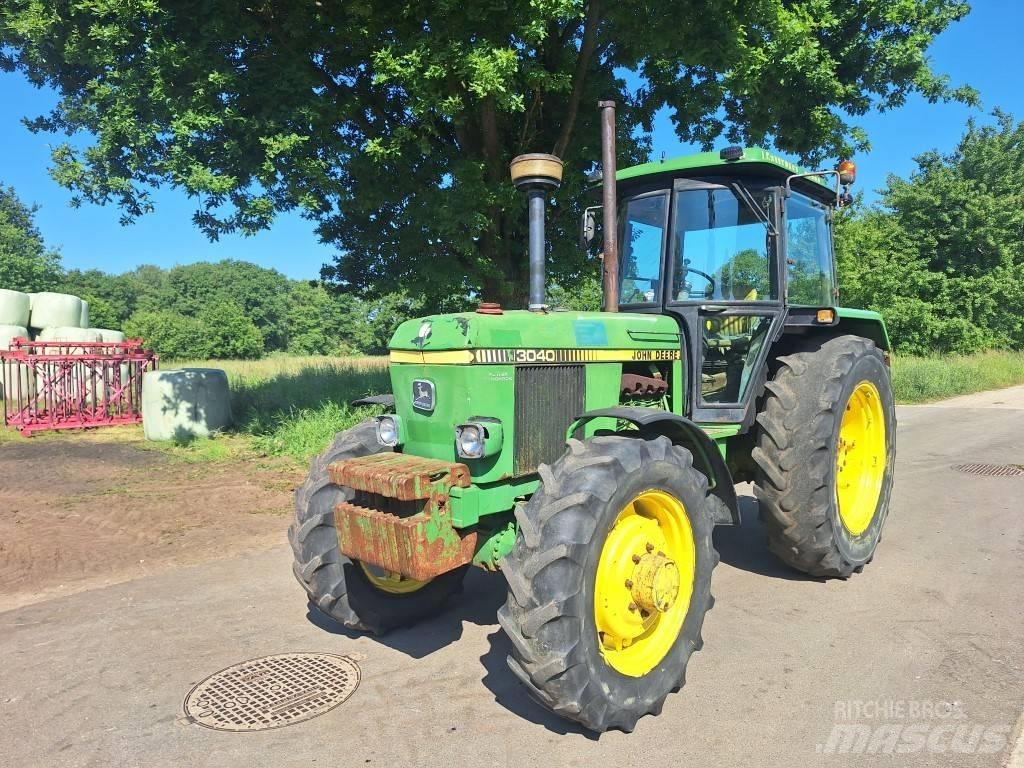 John Deere 3040 Traktoriai