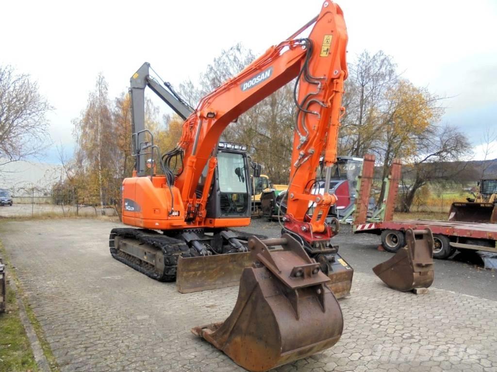 Doosan DX 140 LCR-3 Vikšriniai ekskavatoriai