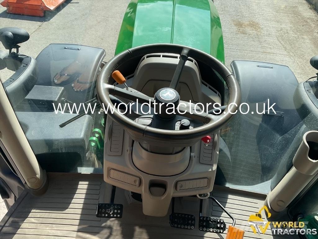 John Deere 6215 R Traktoriai