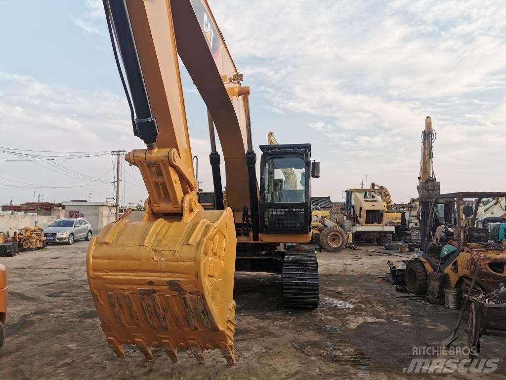 CAT 330DL Vikšriniai ekskavatoriai