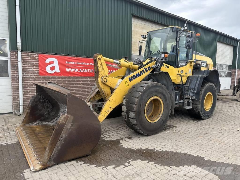 Komatsu WA270 8 Naudoti ratiniai krautuvai