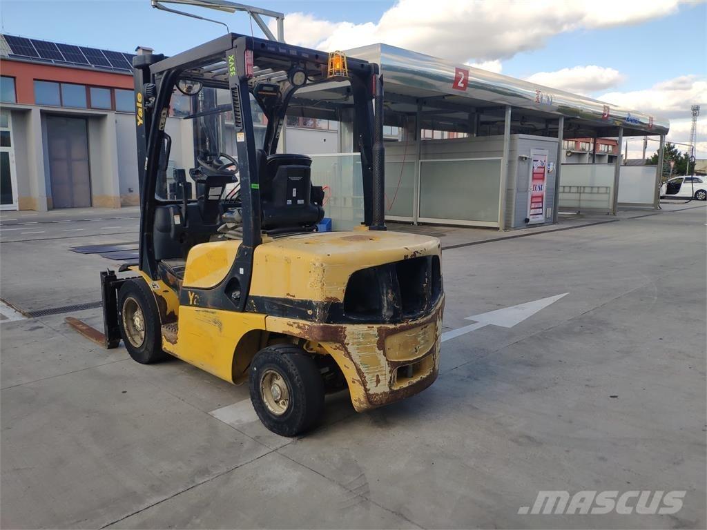 Yale GDP35VX Dyzeliniai krautuvai