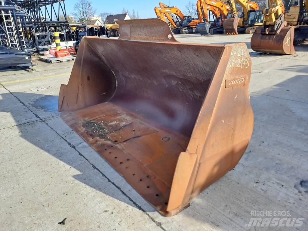 Volvo L 150 H Kaušai