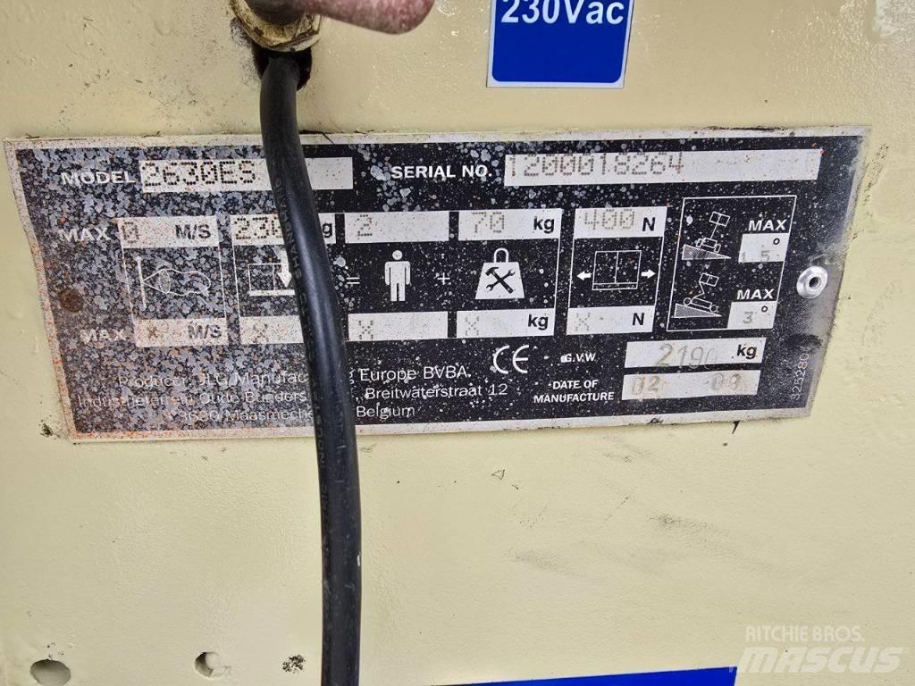 JLG 2630 ES Žirkliniai keltuvai