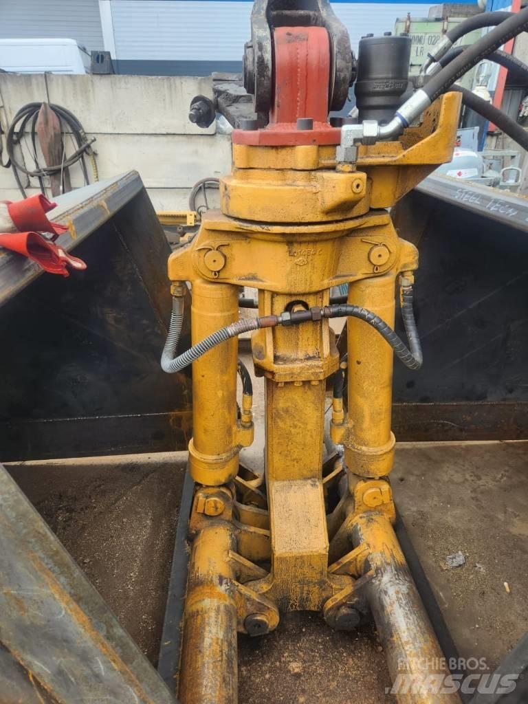Liebherr 2.4 m3 Kaušai
