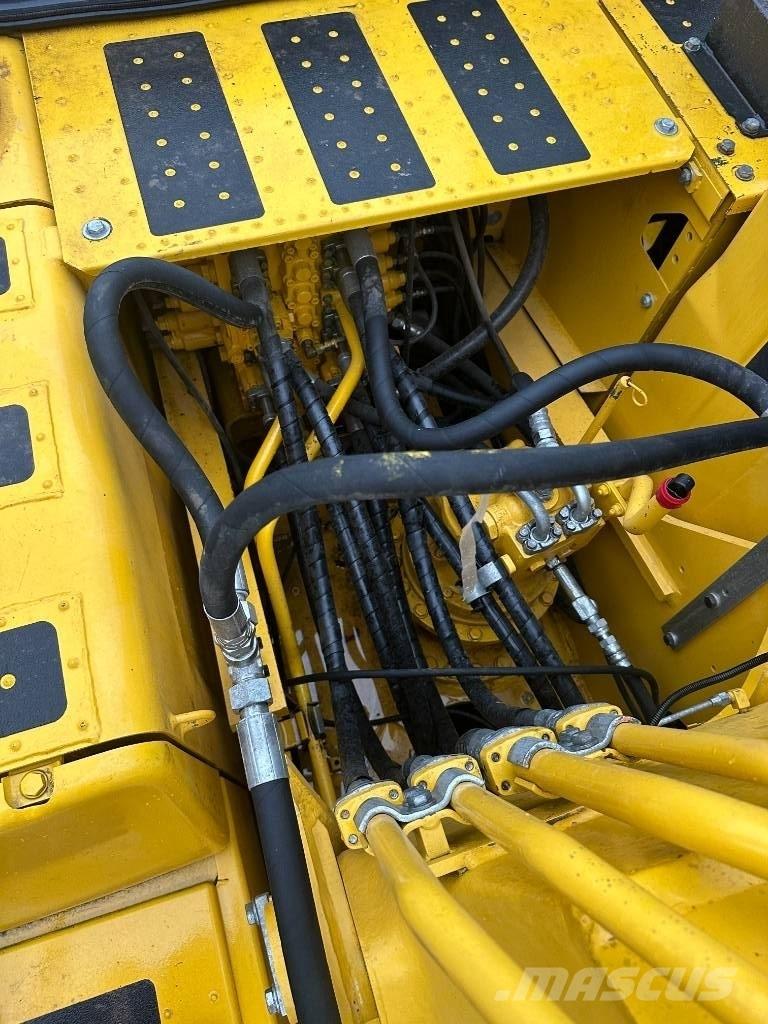 Komatsu PC 200-8 Vikšriniai ekskavatoriai