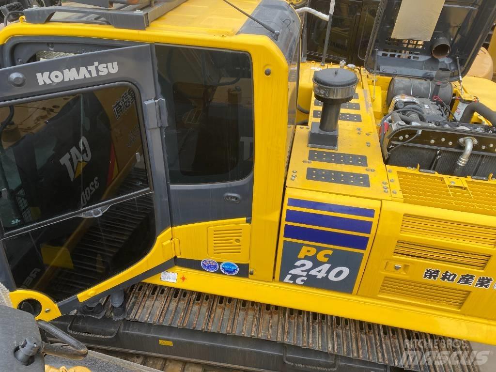 Komatsu PC 240 Vikšriniai ekskavatoriai