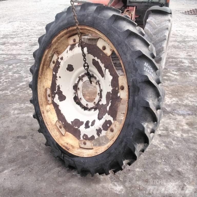 Taurus 9.5R44 Padangos, ratai ir ratlankiai