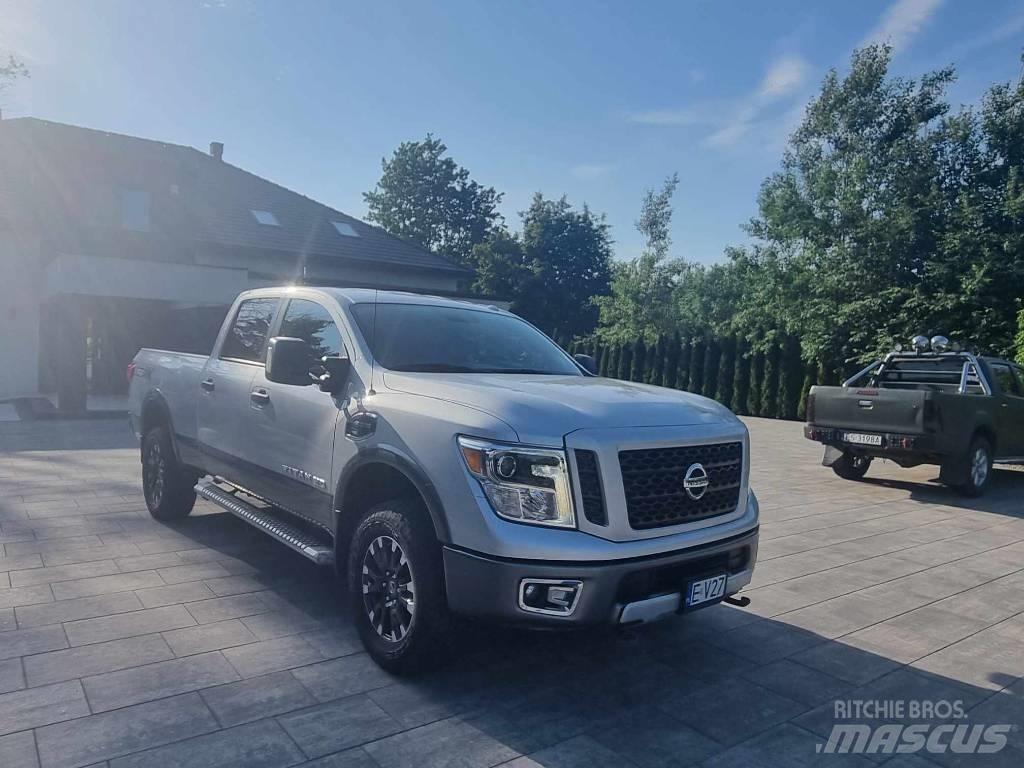 Nissan TITAN XD PRO Pikapai / Bortiniai sunkvežimiai