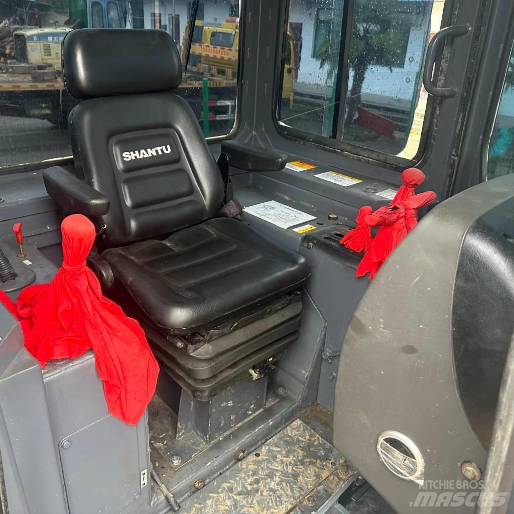 Shantui SD16 Vikšriniai buldozeriai