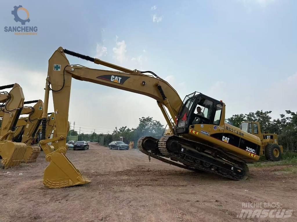 CAT 325 CL Vikšriniai ekskavatoriai
