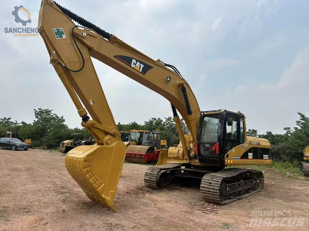 CAT 325 CL Vikšriniai ekskavatoriai