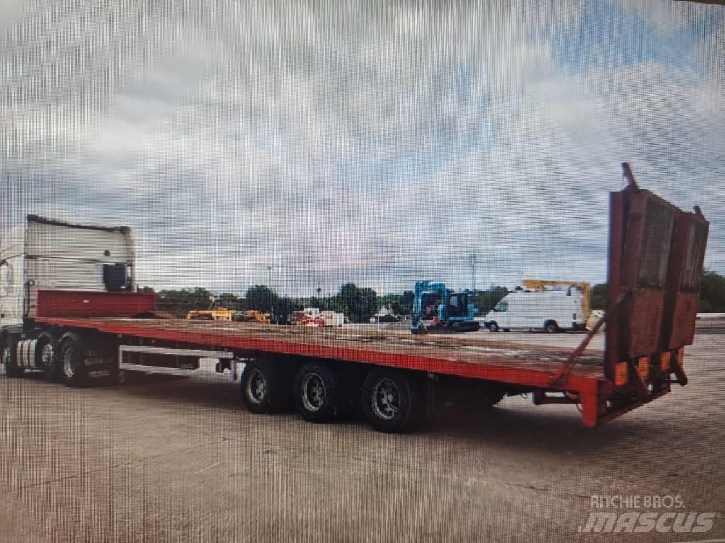 Montracon 3 Axles Žemo iškrovimo puspriekabės
