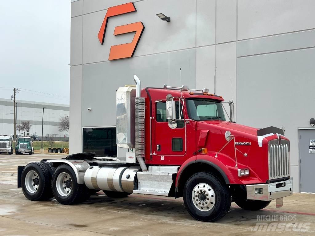 Kenworth T 800 Naudoti vilkikai