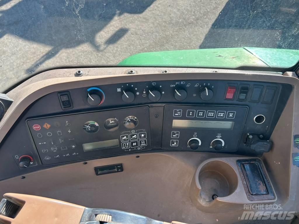 John Deere 8200 Traktoriai