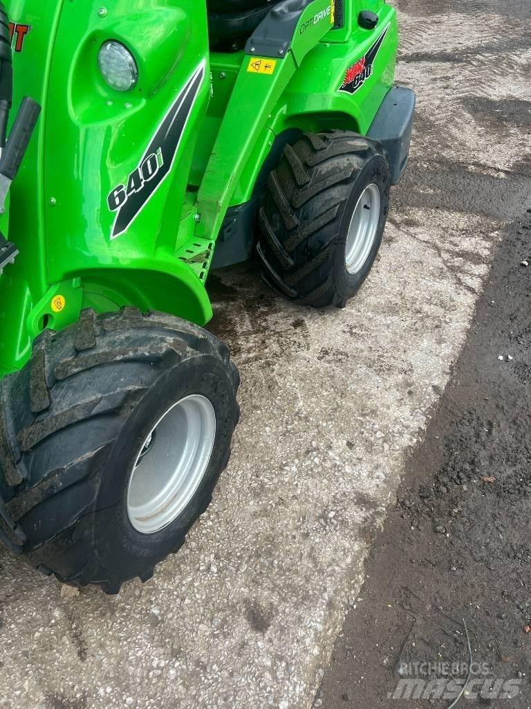 Avant 640 Naudoti ratiniai krautuvai