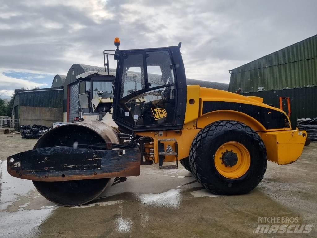 JCB Vibromax VM 146 Gruntiniai volai
