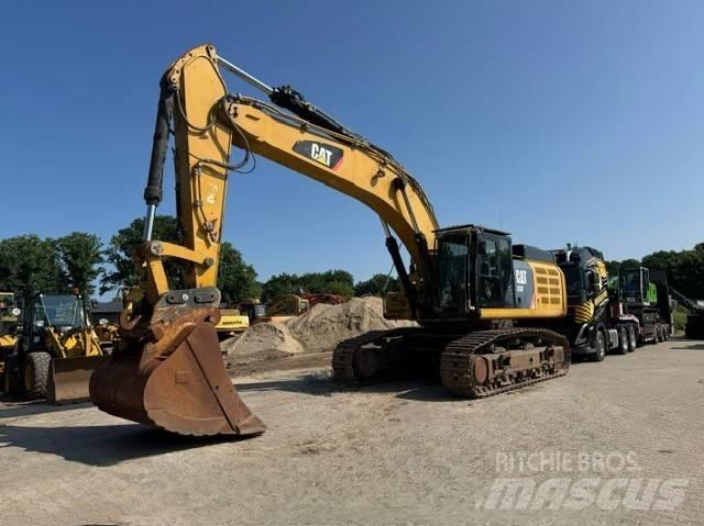 CAT 352 F Vikšriniai ekskavatoriai