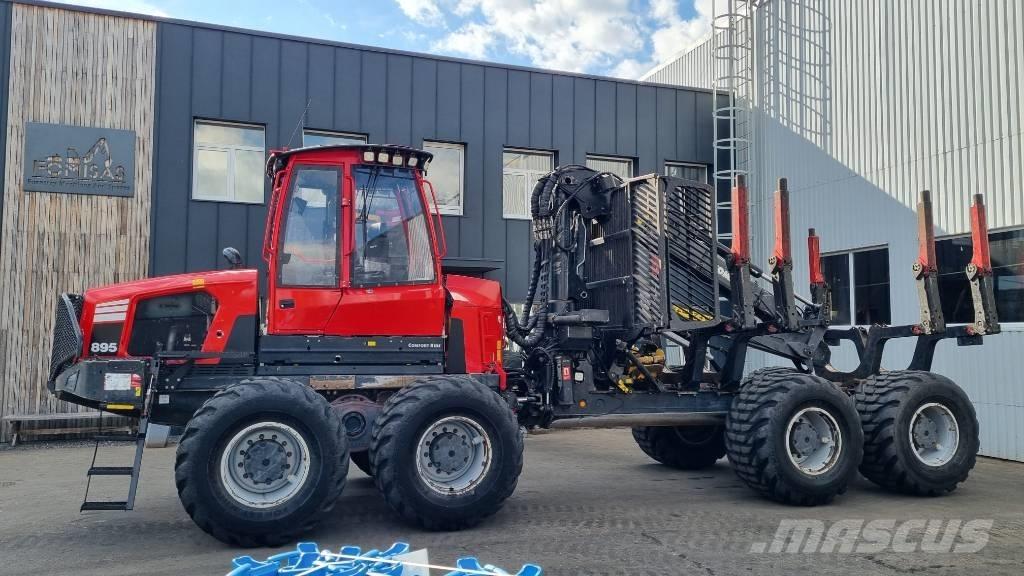 Komatsu 895 Naudoti miškovežiai (Forvarderiai)