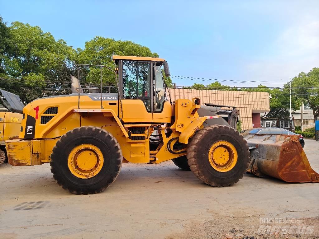 Volvo L 120 Naudoti ratiniai krautuvai