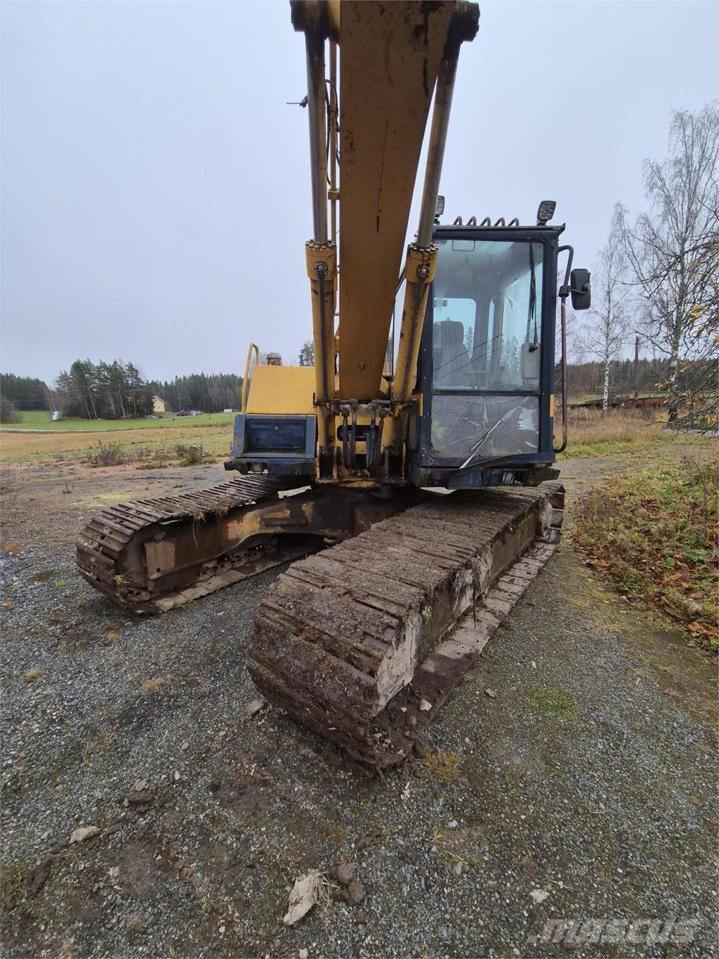 Komatsu PC180LC-3 Vikšriniai ekskavatoriai