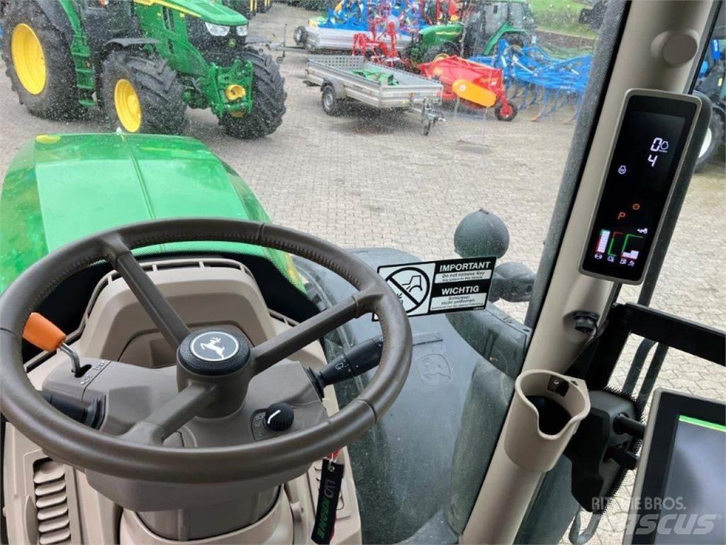 John Deere 6R 215 Traktoriai