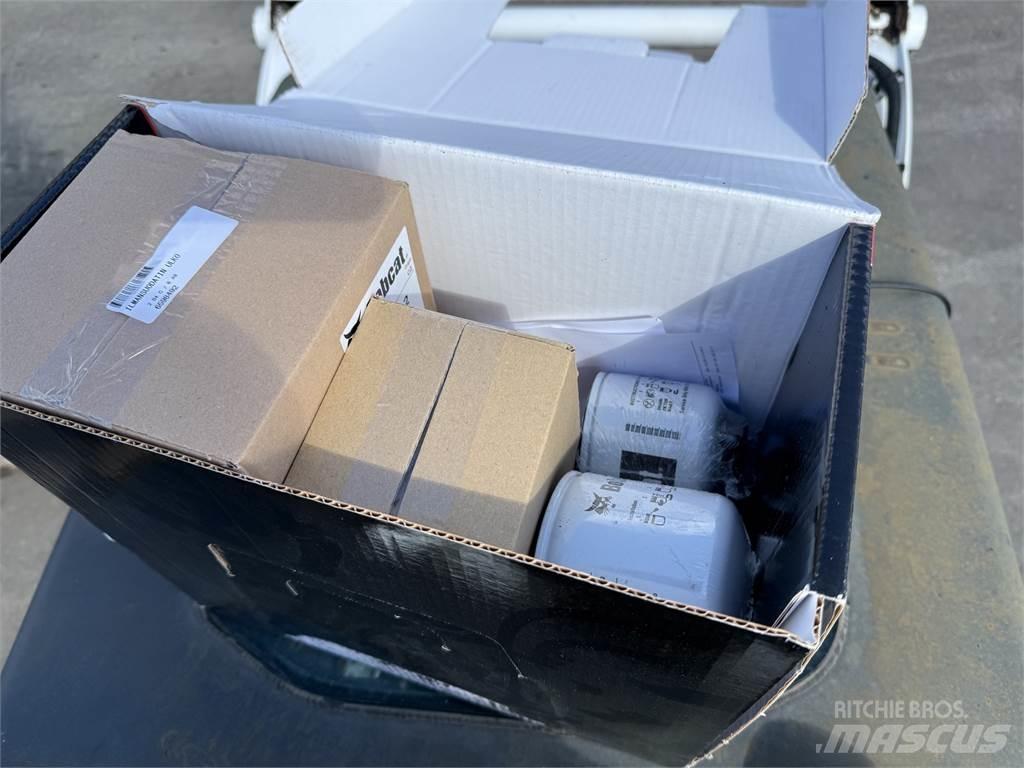 Bobcat S185 Krautuvai su šoniniu pasukimu