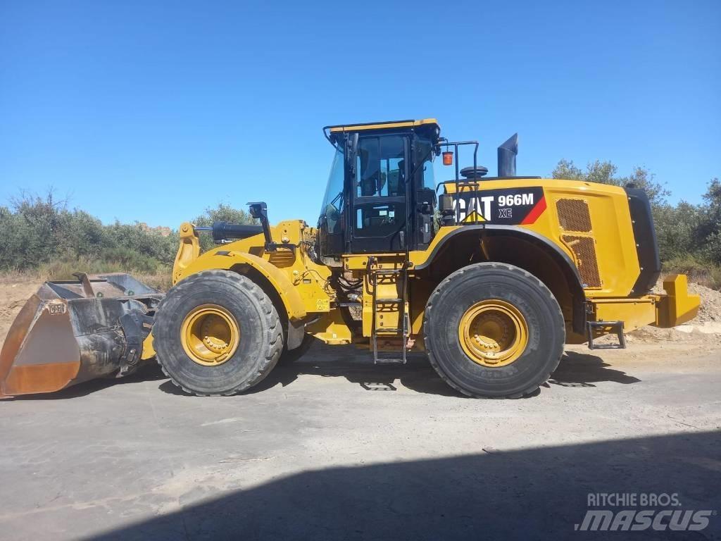 CAT 966 M Naudoti ratiniai krautuvai