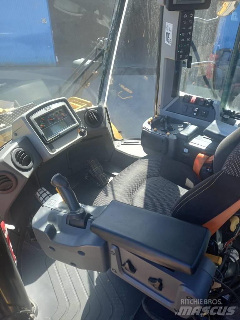 CAT 966 M Naudoti ratiniai krautuvai