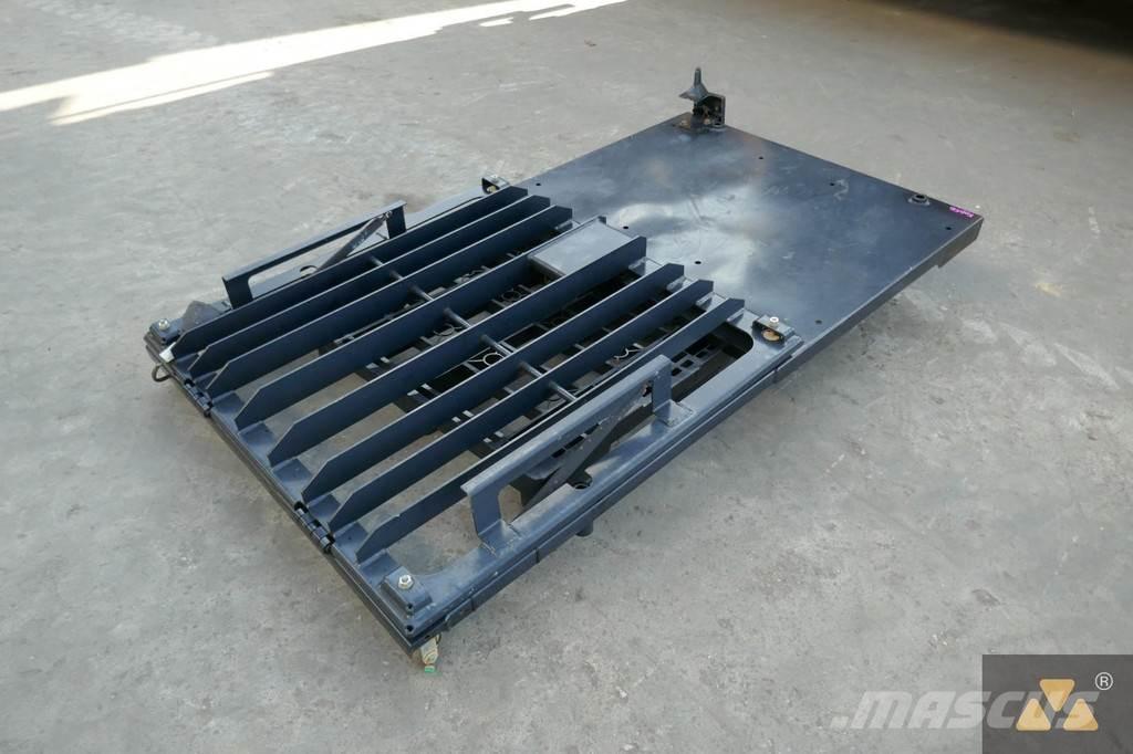 CAT 357-4102 Kabinos ir salonai