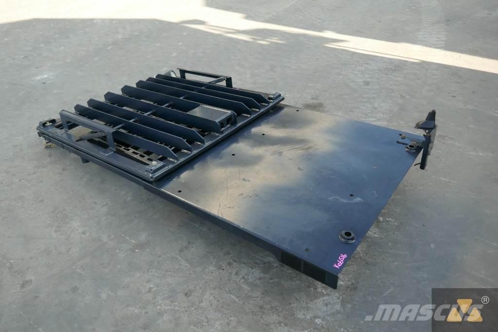 CAT 357-4102 Kabinos ir salonai