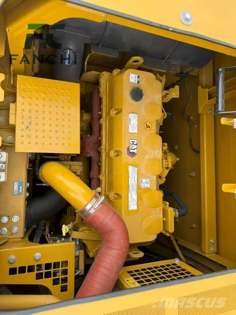 CAT 349 Vikšriniai ekskavatoriai