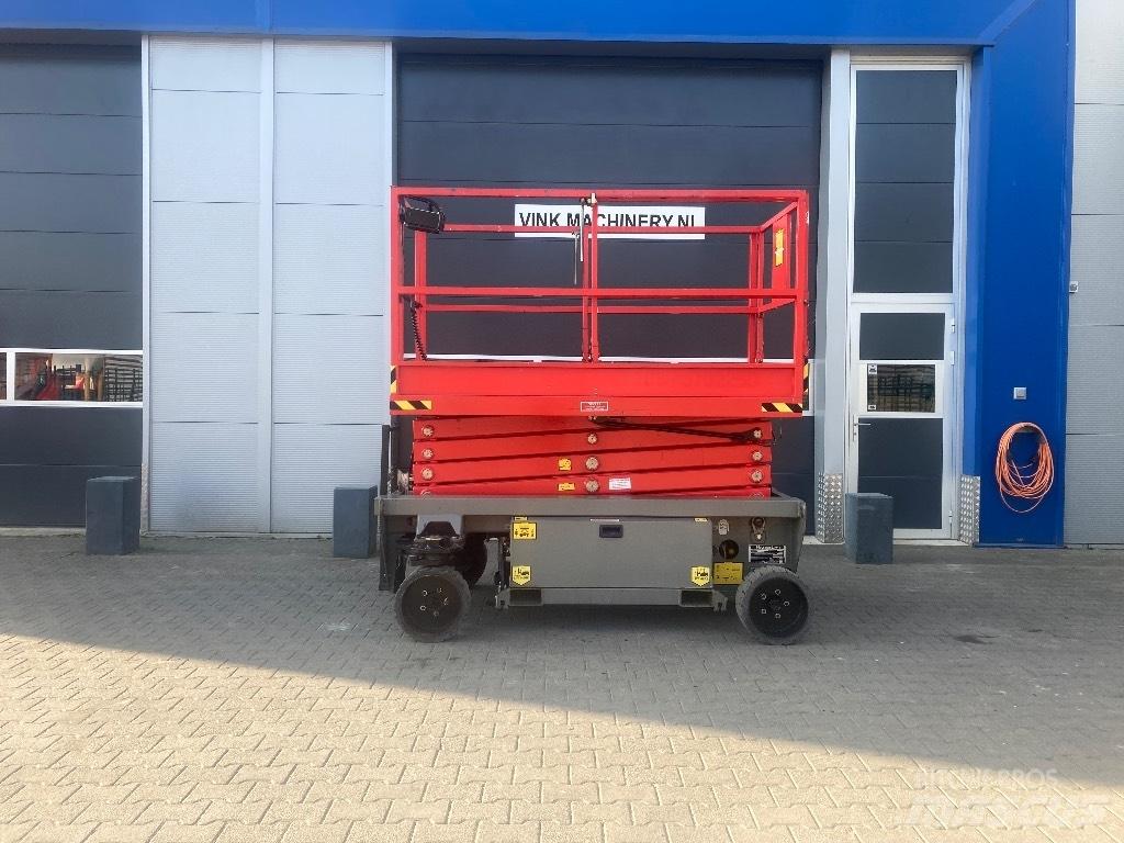 Holland Lift HL 9714 Žirkliniai keltuvai
