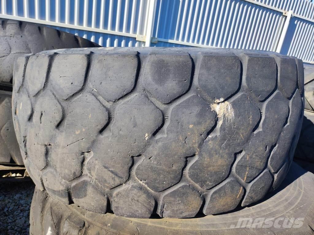  23.5 R25 TYERS Padangos, ratai ir ratlankiai