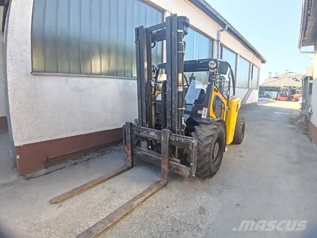 Bomaq B50 MP 4WD Dyzeliniai krautuvai