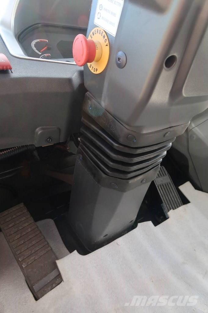 SDLG L958HEV Naudoti ratiniai krautuvai