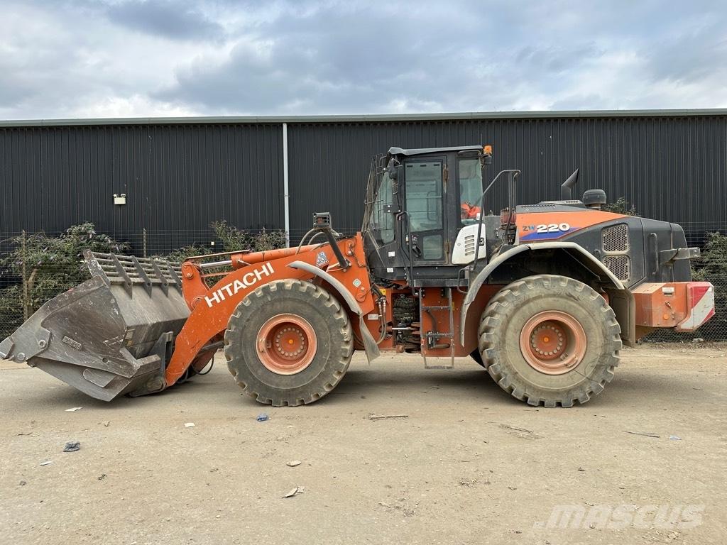 Hitachi ZW 220-6 Naudoti ratiniai krautuvai