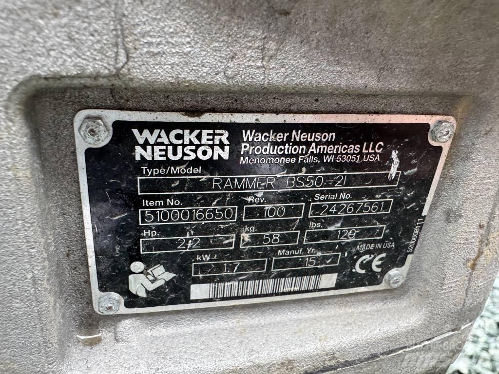 Wacker Neuson BS50-2 Plūktuvai