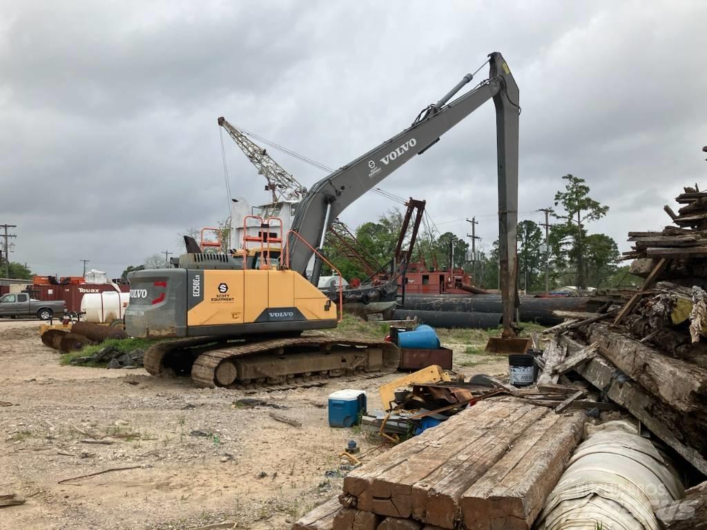 Volvo EC250E LR Vikšriniai ekskavatoriai