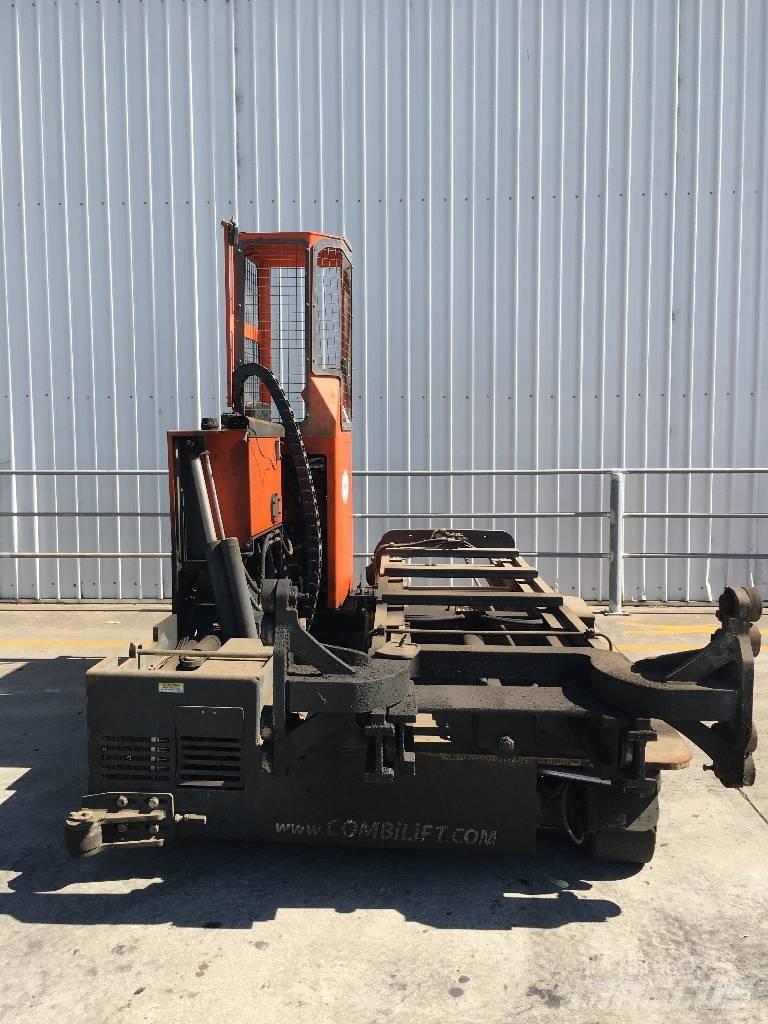 Combilift C4000STE Krautuvai su pakrovimu iš šonų