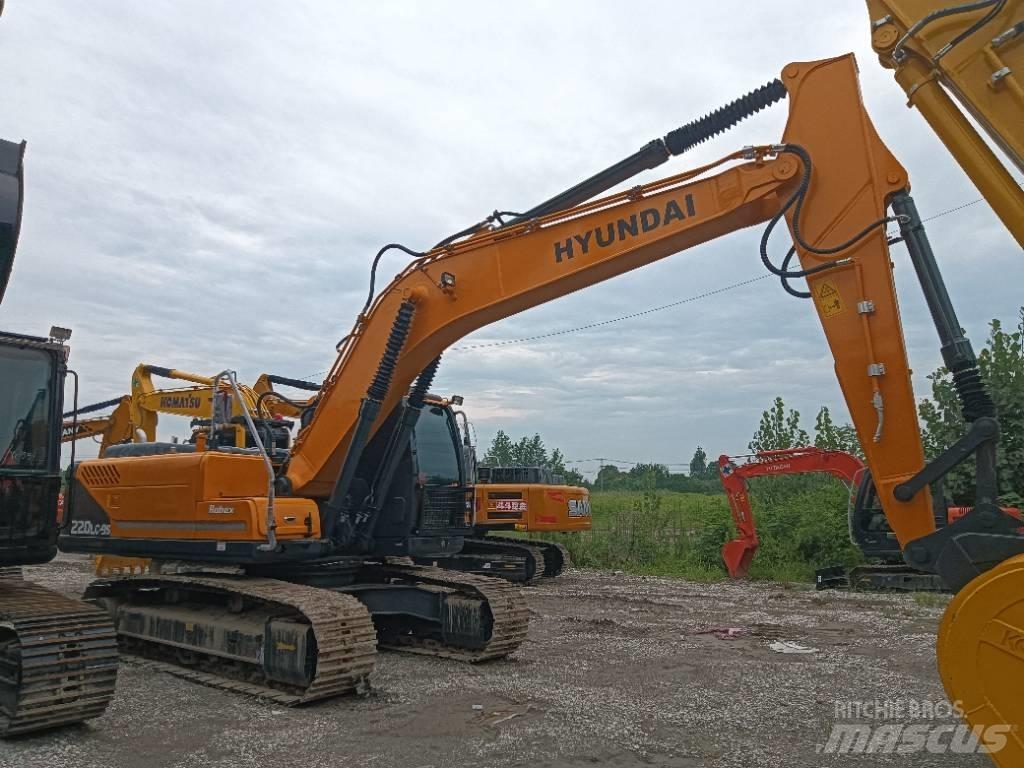 Hyundai R220-9S Vikšriniai ekskavatoriai