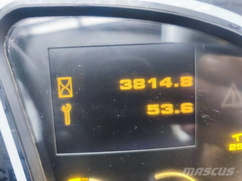 JCB 535-125 Teleskopiniai krautuvai