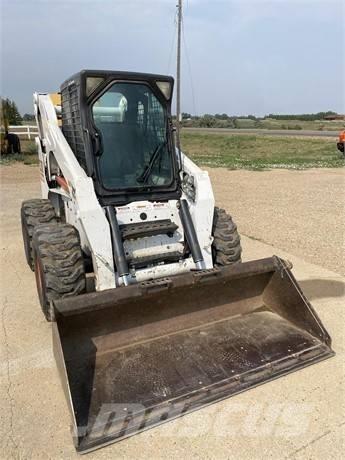 Bobcat S 300 Krautuvai su šoniniu pasukimu