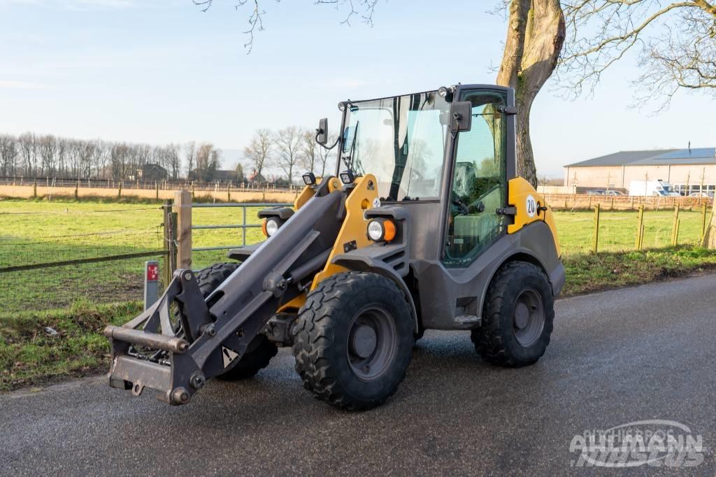 Ahlmann AX 85 Naudoti ratiniai krautuvai