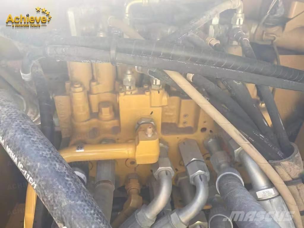 CAT 318D2L Vikšriniai ekskavatoriai